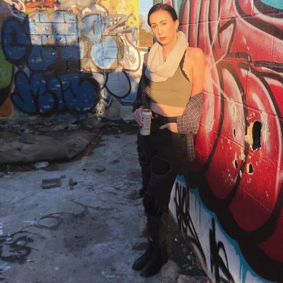 Meet your Posher, Clare - Picture 1 of 1